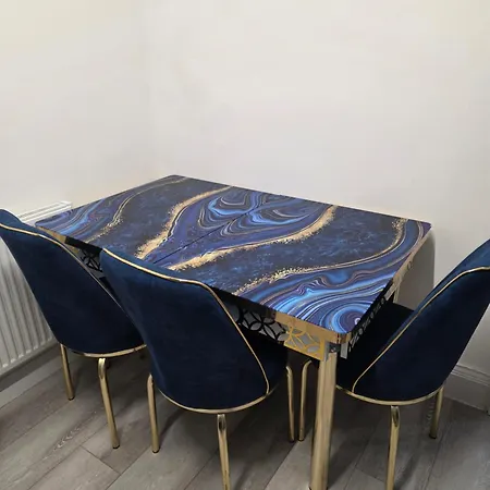 Dress To Impress 1 * Лідс